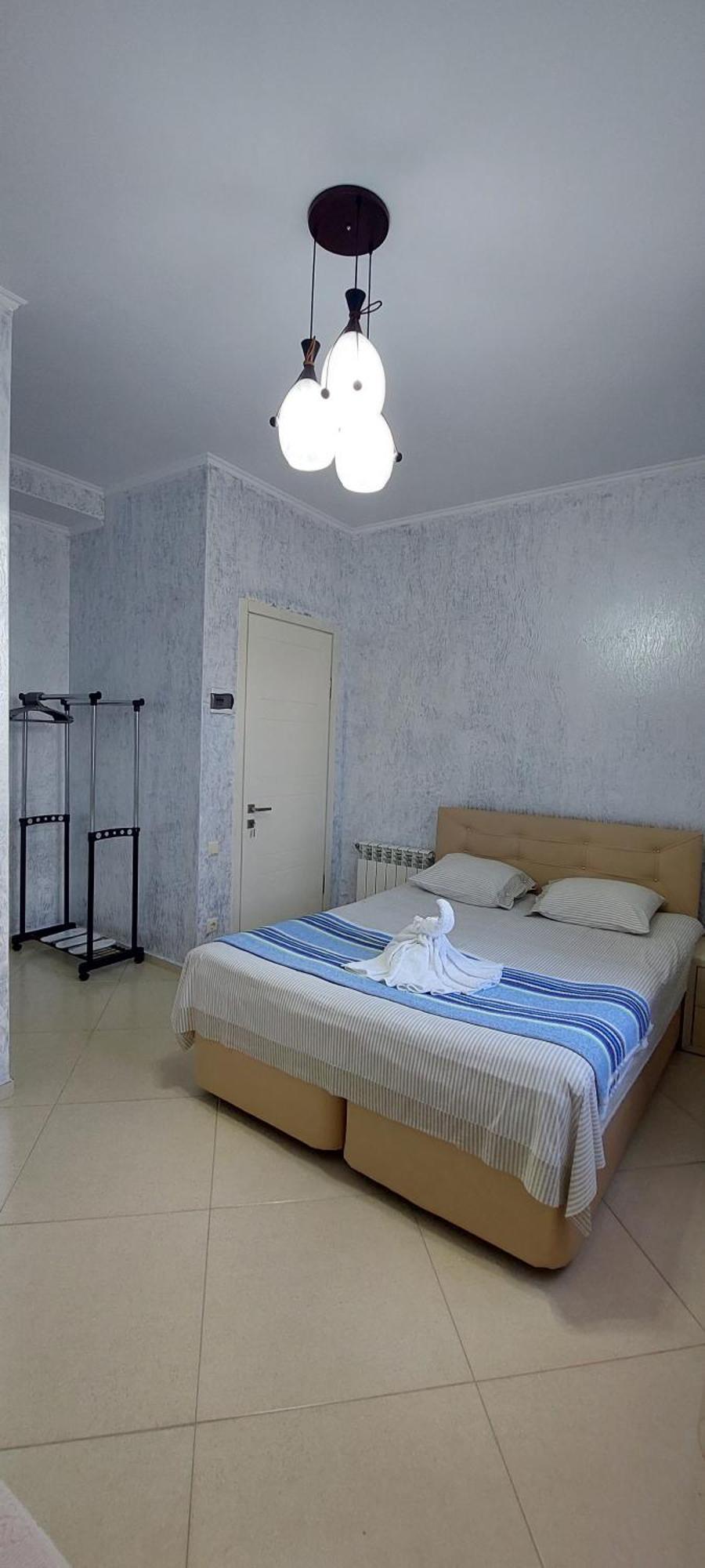 Hotel Ergo バトゥーミ エクステリア 写真