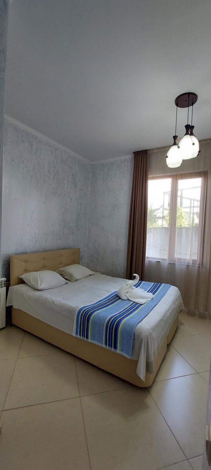 Hotel Ergo バトゥーミ エクステリア 写真